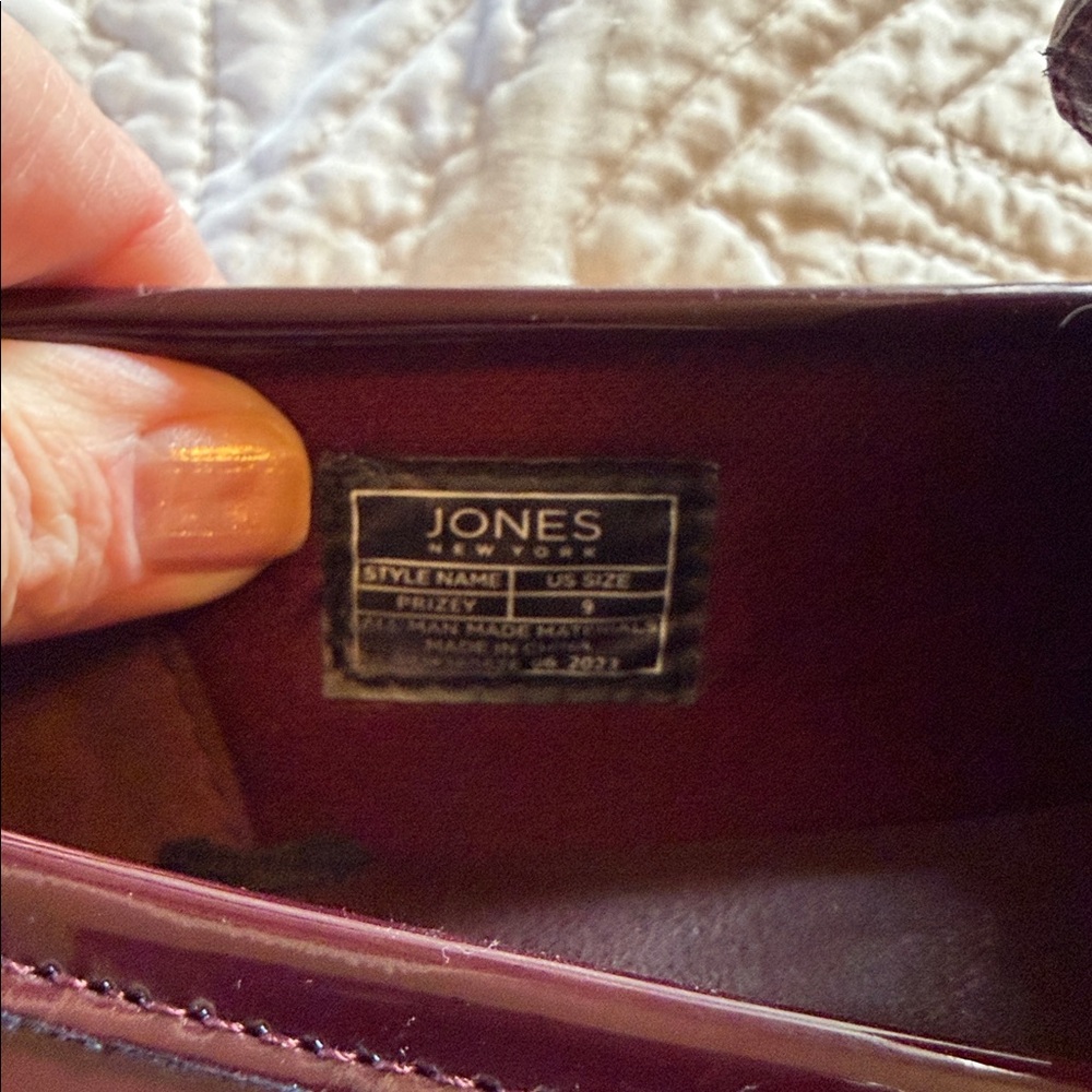 Jones New York women’s Deep Burgundy Slip-On Lug Loafers - Picture 3 of 8